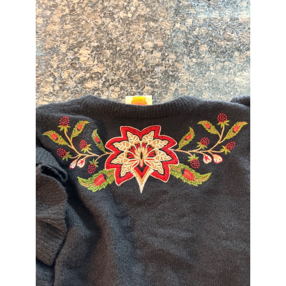 Farm Rio Embroidered Ruffle Sleeve Cropped Cardigan Sweater XS Floral NWT - Picture 9 of 12